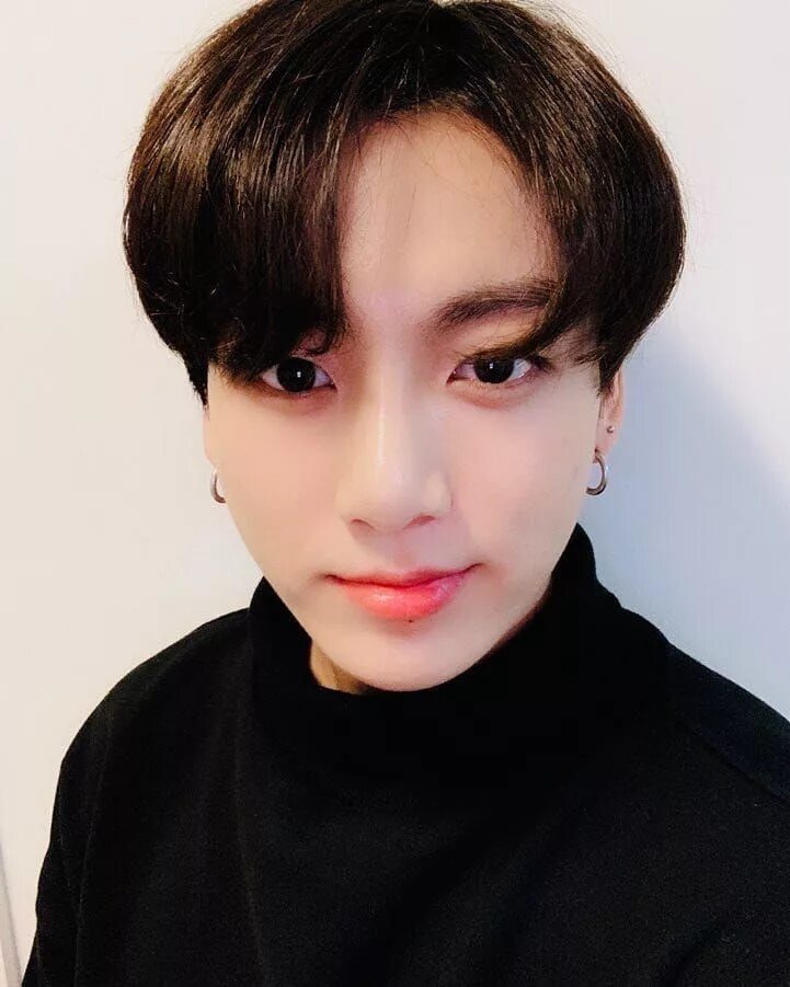 Чон чонгук милые. Baby чонгук. Jung kook. Чон чонгук селфи 2021. Baby чонгук.