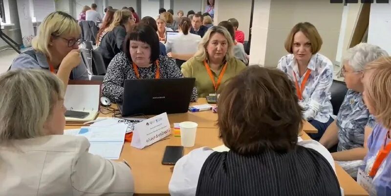 Работа омск без образования. Найти работу в омске где можно. Завод. Преподаватели двфу. Бедрачук вгуэс.