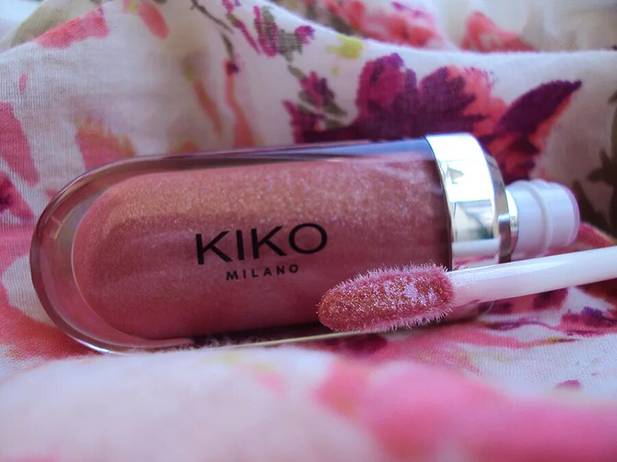 Оригинальный kiko. Блеск кико 17 для губ. 3d hydra lipgloss kiko 08. Оригинальный kiko. Кико 07 блеск.