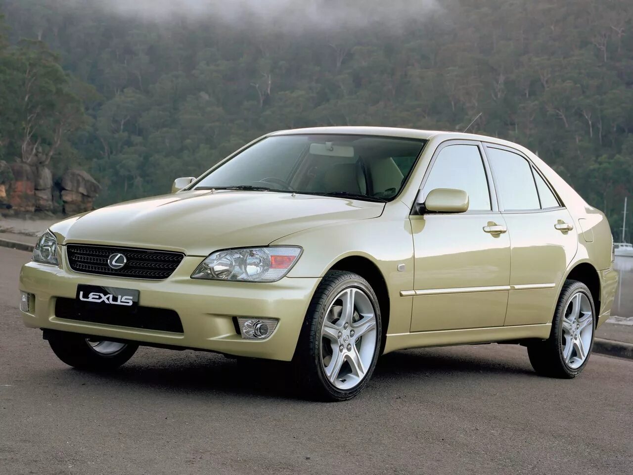 Старый lexus. Лексус is200 2000. лексус is 300 2005. лексус ис 200 2000. lexus is 200 2005.