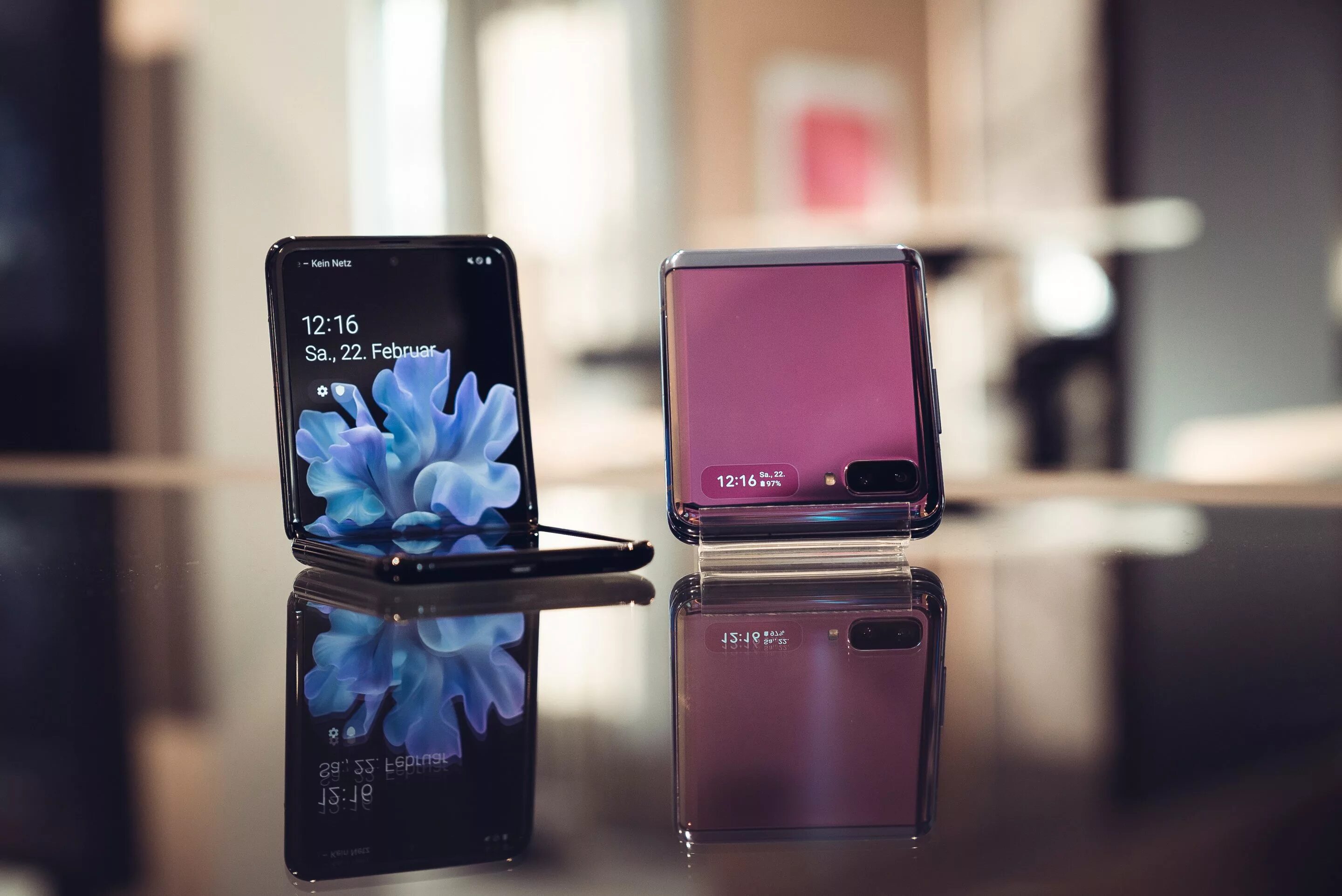 Samsung z flip 6. Samsung Galaxy z Flip 1. Samsung Galaxy z Flip. Samsung Galaxy z Flip Samsung. Samsung Galaxy z Flip 4.