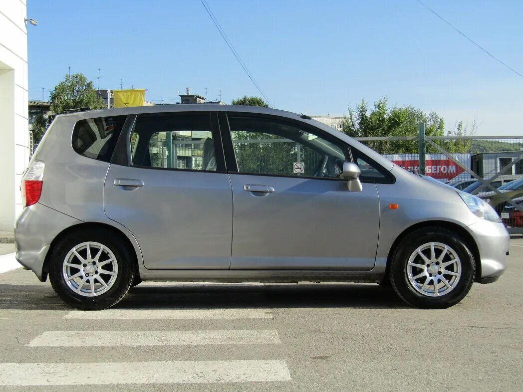 хонда джаз 2004. Honda fit белая. хонда фит 2004. фит 2004 года. хонда фит 2004.