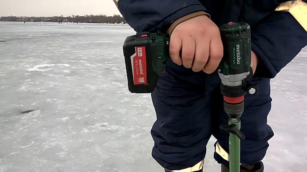 Какой шуроповерт подойдет для зимней рыбалки. Электробур egd-1200. бур шуруповерт для зимней рыбалки метабо. шуруповерт metabo бурит лед. бурим лед шуруповертом.