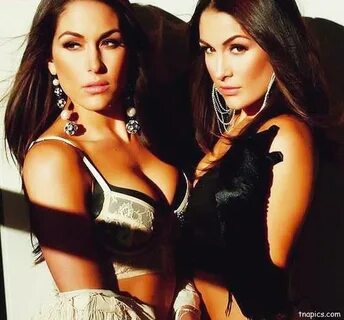 Bella Twins Nude And Sexy Photos.