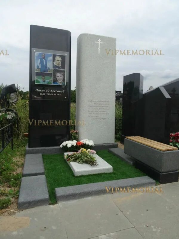 Памятники знаменитостей на троекуровском кладбище. Могила нины руслановой фото сегодня. Могила лидии руслановой на новодевичьем кладбище. Могила нины руслановой на троекуровском. Могила нины руслановой на троекуровском кладбище.