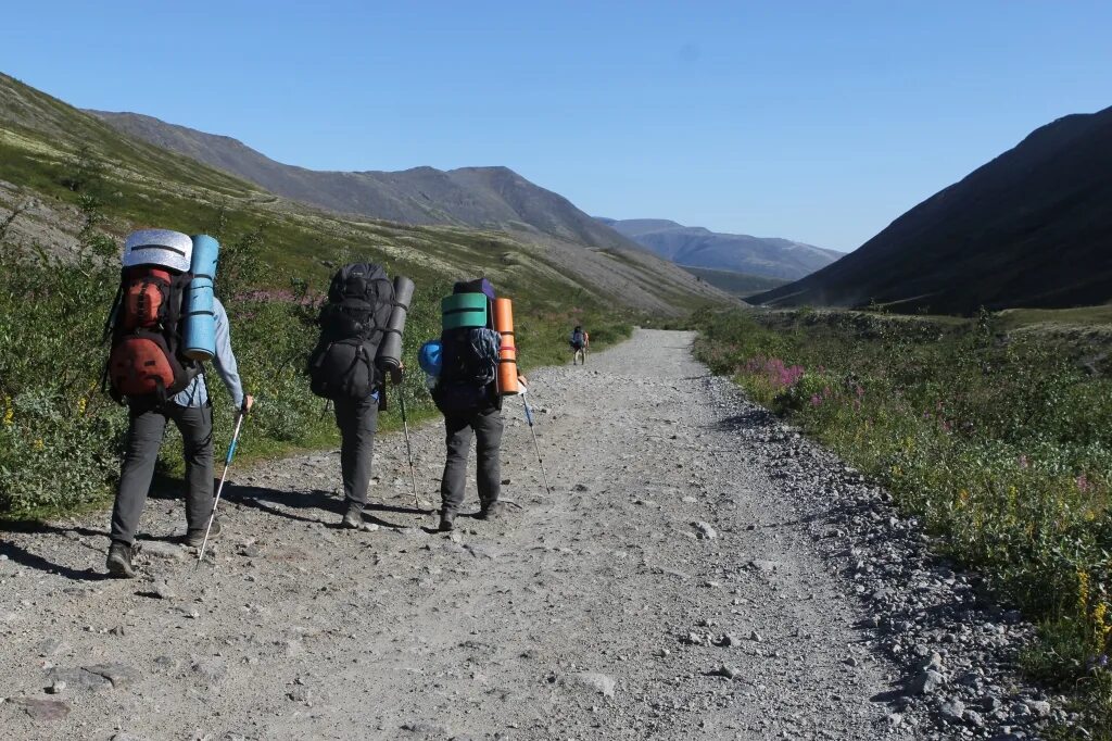 хибины поход. треккинг в хибинах. хибины поход. горный массив хибины мурманская область. хибины туристы.