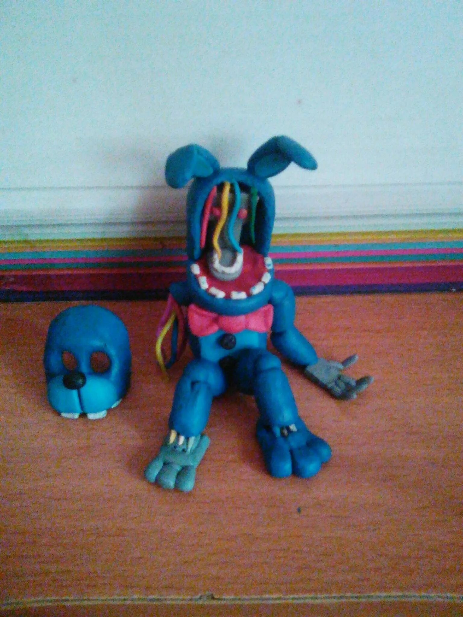 Фнаф фигурки олд бонни. Пластилиновый олд бонни. Фнаф бонни лепка. Как слепить бонни из фнаф. Бонни из фнаф пластилиновый.