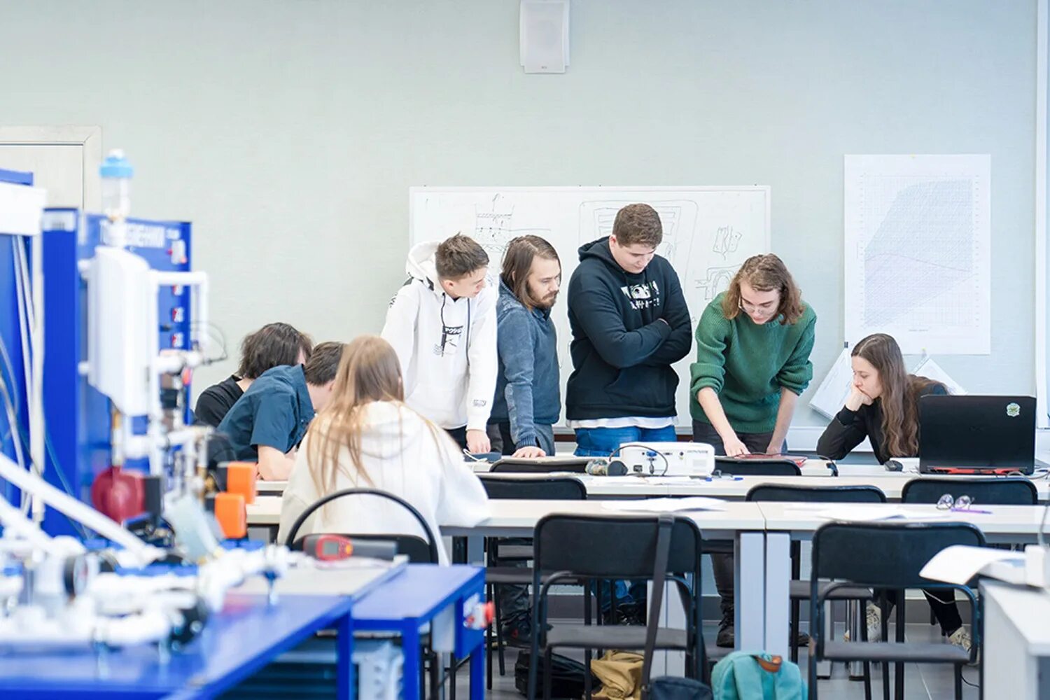 Работа в колледже в москве