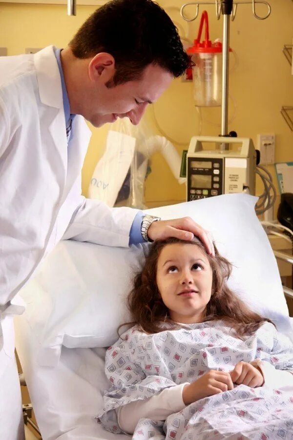 Больница для маленьких детей без родителей. Ребенка госпитализируют без родителей. Дети лежат в больнице без родителей. Ребенка госпитализируют без родителей. Ребёнок лежит в больнице один.