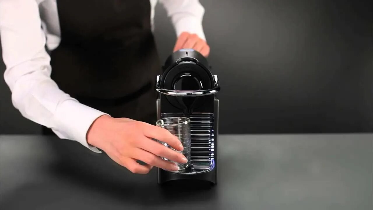 Nespresso средство для очистки. Nespresso Pixie Cup. Средство для очистки кофемашины неспрессо Дескалинг. Форма для льда неспрессо. Очистка кофемашины nespresso