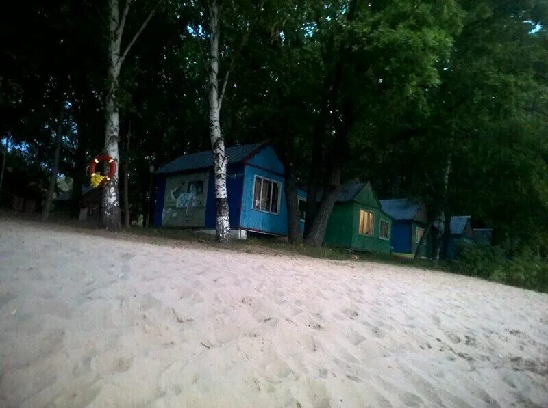 Турбазы на малой царевщине самара. Турбаза в малой царевщине самара сосенки. Золотой берег царевщина. Турбаза самара царевщина. Турбаза островок самара.