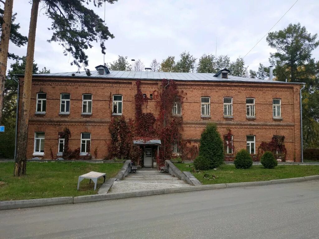 Детская психиатрическая больница екатеринбург сибирский тракт. Свердловская областная клиническая психиатрическая больница. Гбуз со сокпб. Сокпб екатеринбург сибирский тракт 8 км. Психиатрическая больница каменск-уральский.