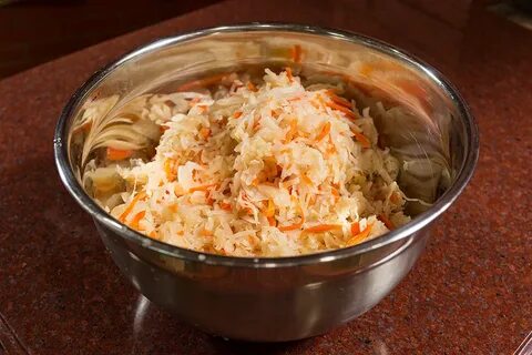 Готовить квашеную капусту с курицей