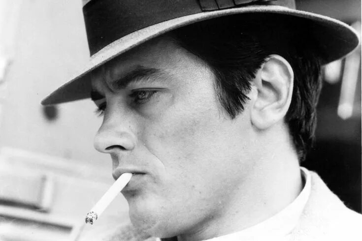 Alain Delon Photo: Alain Delon Alain delon, Celebrità, Uomini bellissimi