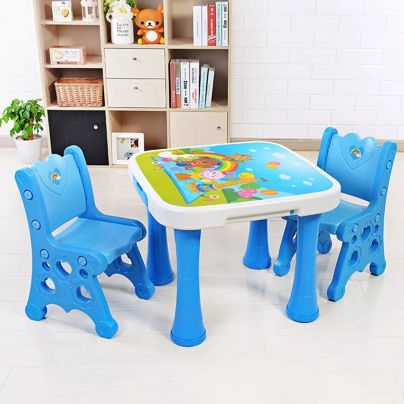 Стол стул где купить. Детский стол и стульчик. Стол и стул для ребенка. Столик и стульчик для детей. Детские столики со стульчиками.