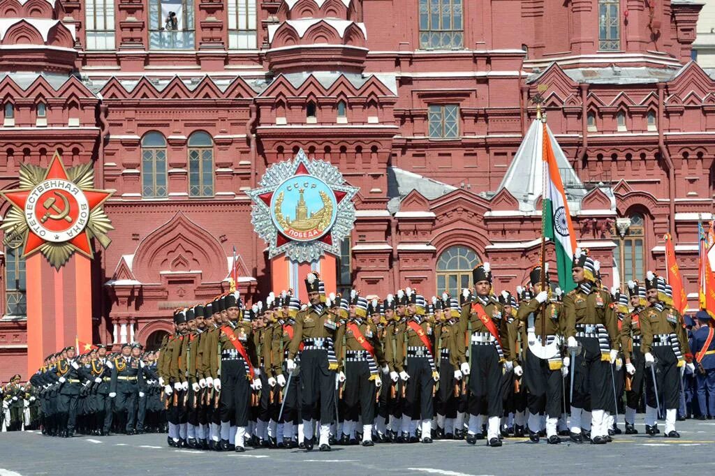 Victory day may. Парад. С днем Победы. 9 Мая день Победы для дошкольников парад Победы. Фон парад.