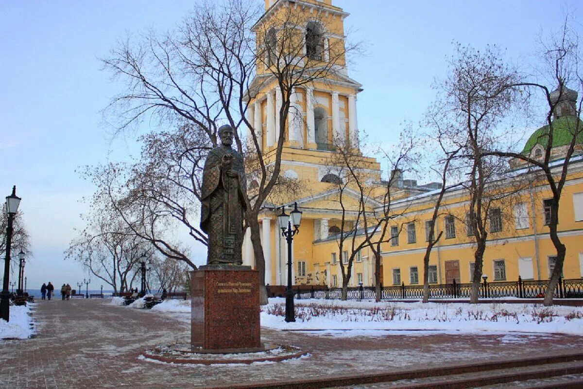 Исторический памятник перми. Ф. Исторический памятник перми. Достопримечательности знаменитые в городе перми. Пермяк солёные уши пермь черно белое.