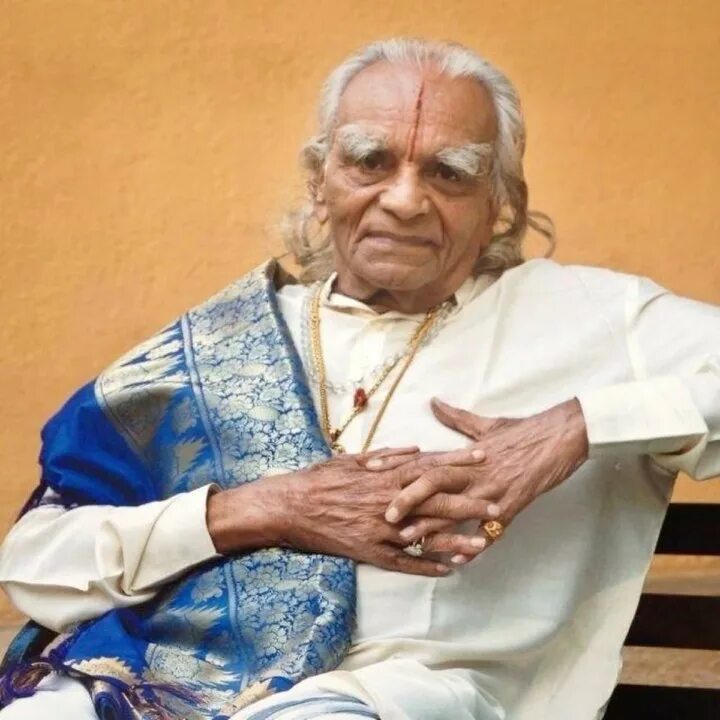 Айенгар беллур. Айенгара. Рамамани айенгар. Гуруджи айенгар. Рамамани айенгар.