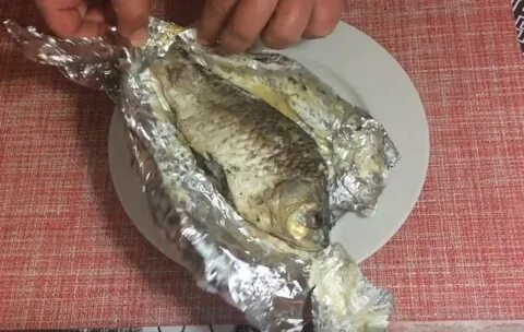 Карась в духовке в фольге