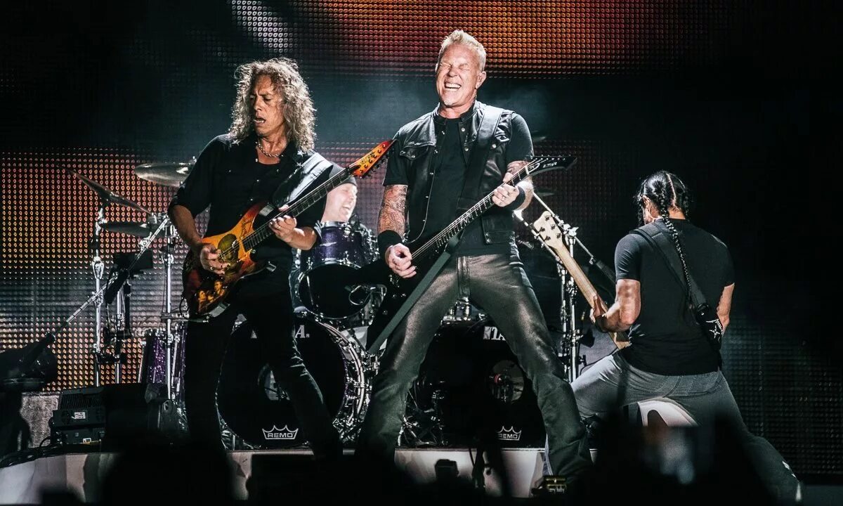 Металлика исполнение. Группа metallica. музыканты группы металика. металлика фото группы. группа metallica 90.