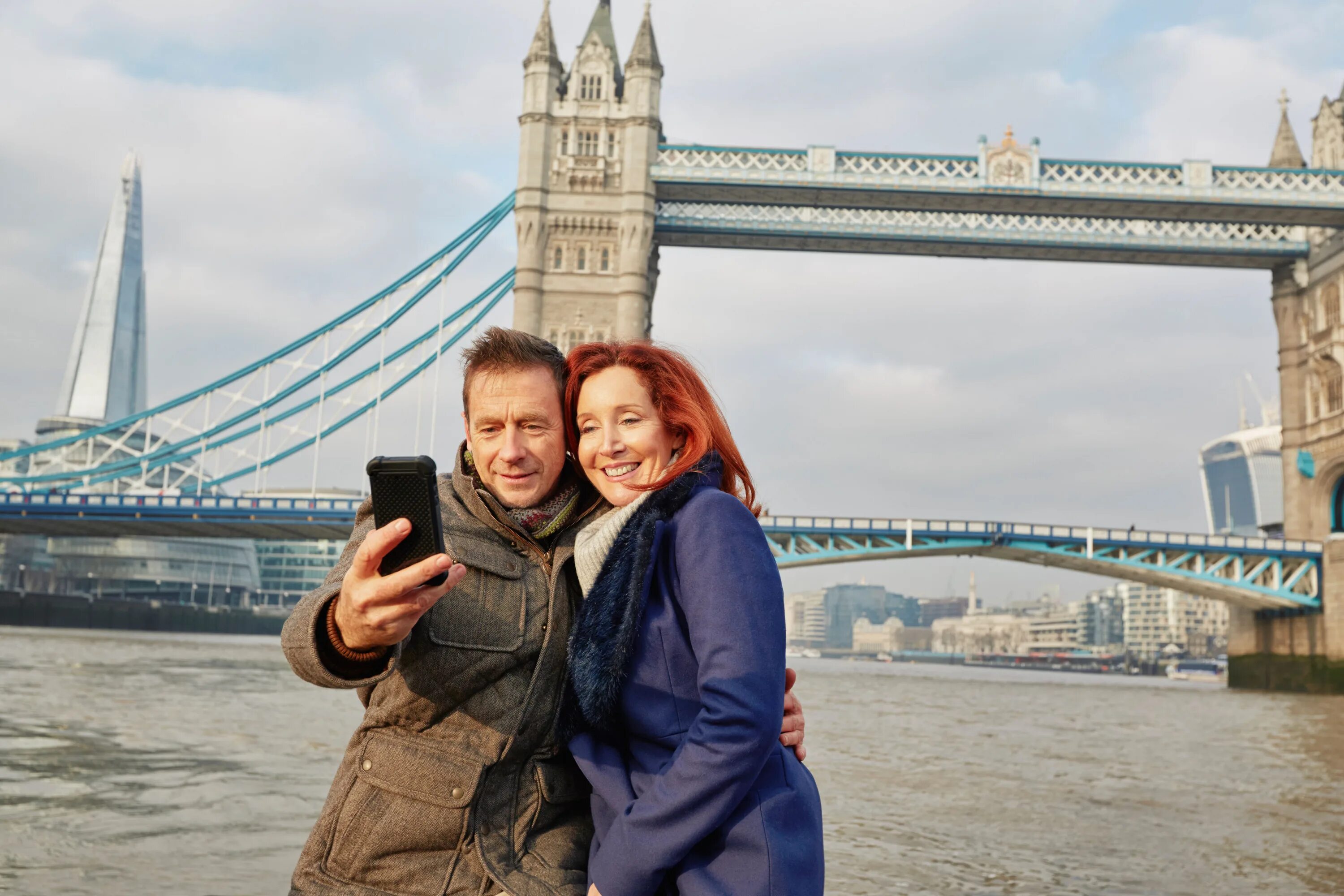 When visiting. Путешествие. Друзья в горах. Fly ride singer. New "windows" malware samples.