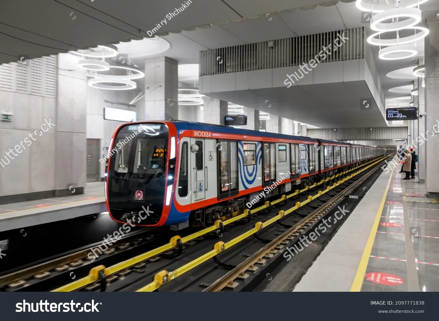Underground history or most fascinating facts about Moscow Metro development / N