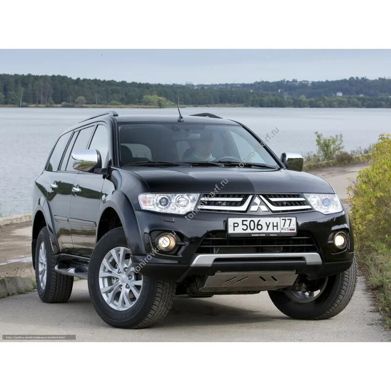 Бензиновые mitsubishi pajero. Mitsubishi Pajero Sport. Mitsubishi Pajero Sport 2. Mitsubishi Pajero Sport 2013. Митсубиси Паджеро спорт 2014.