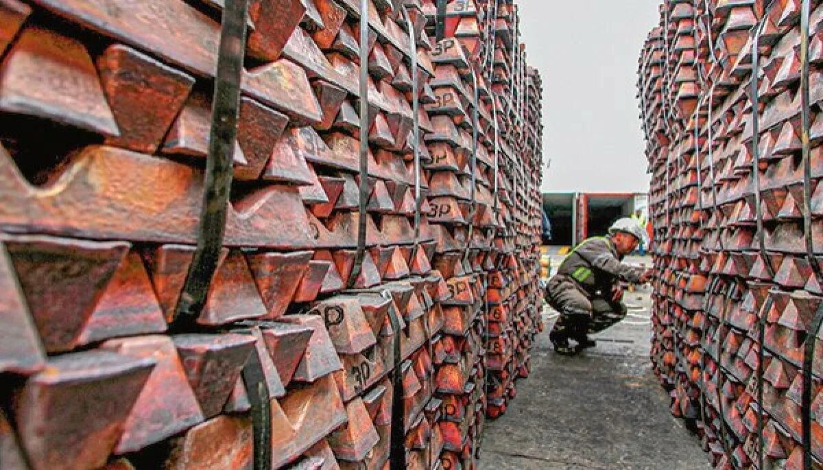 2 тонны меди. 9000 тонн меди. 100 тонн меди. Цветные металлы. Медь за 1 кг.