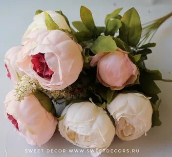 Пионы бутоны букет