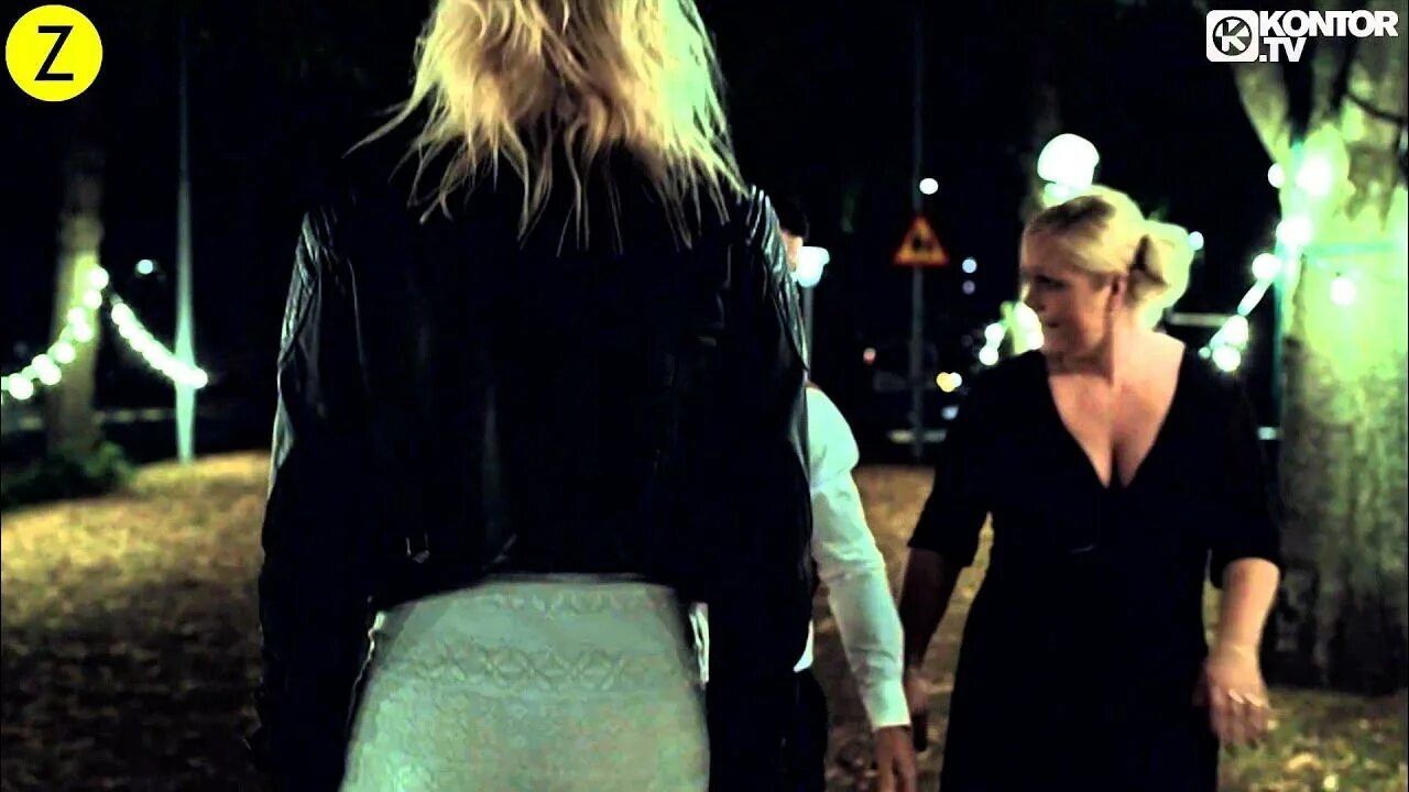 Avicii darkness. Девушка из клипа avicii - fade into darkness.