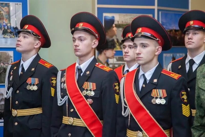 Росгвардия парадная. Парадная форма внг рф. медали кадетов. парадная форма росгвардии. парадная форма курсантов росгвардии.