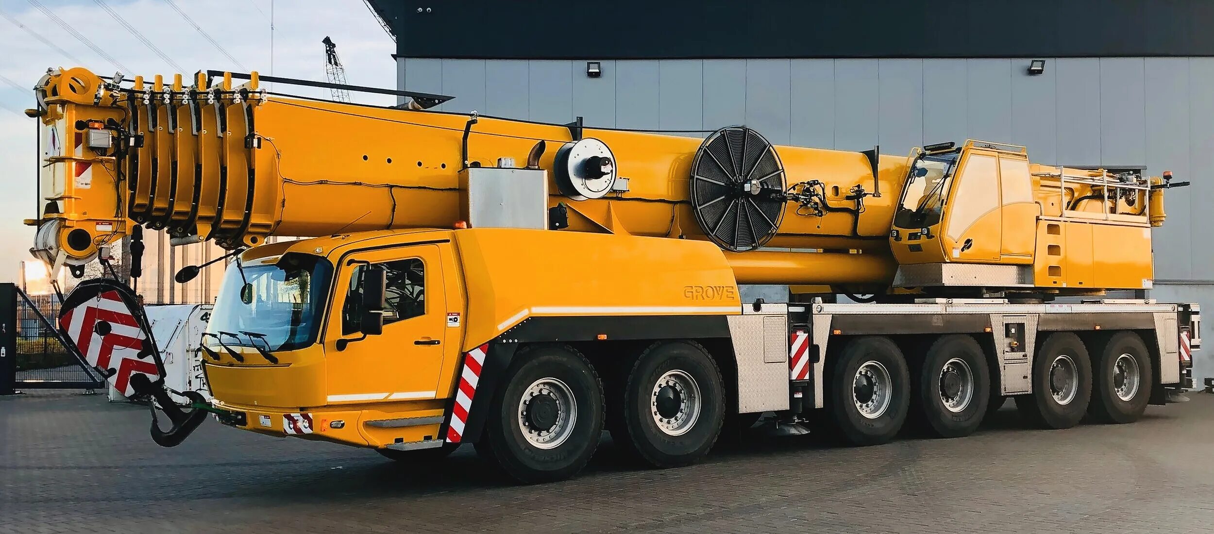 Автокран grove gmk 6350. 3. Liebherr ltm 1250-5. Аренда автокрана 300 тонн. Либхер ltm 1200.