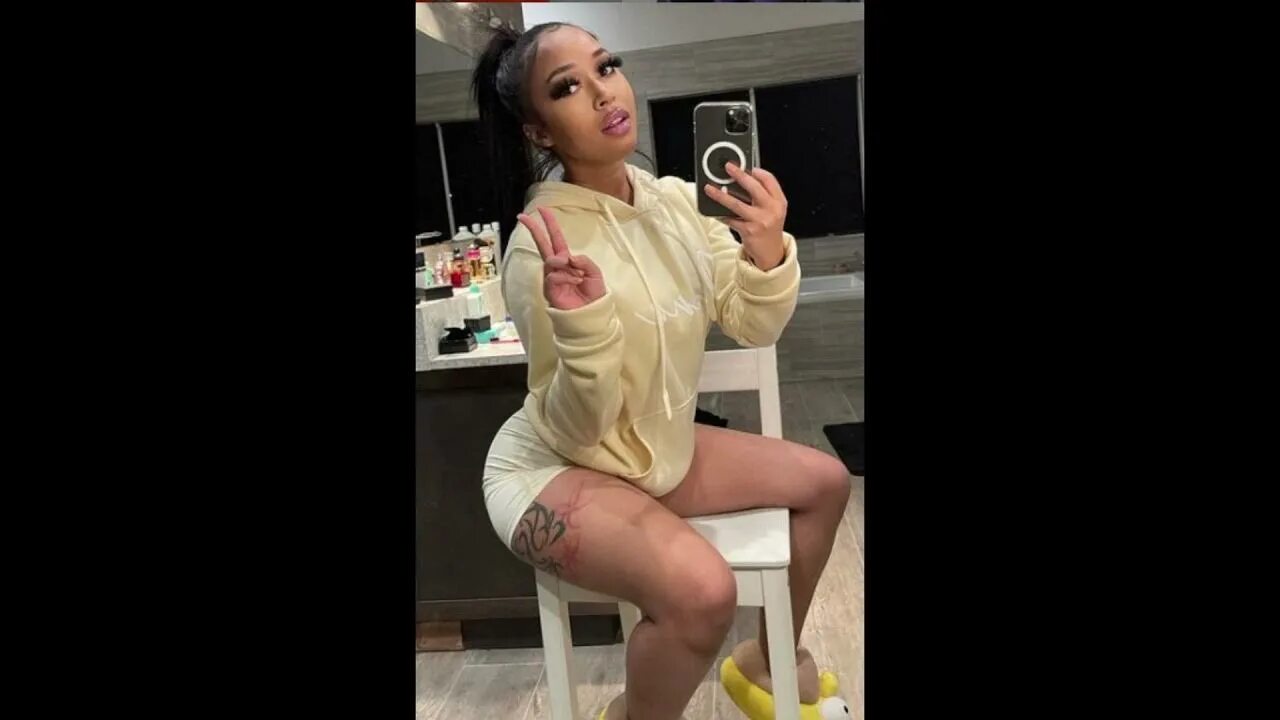 Ice spice central cee did it first. Central cee. central cee commitment issues. девушка central cee. central cee molly.