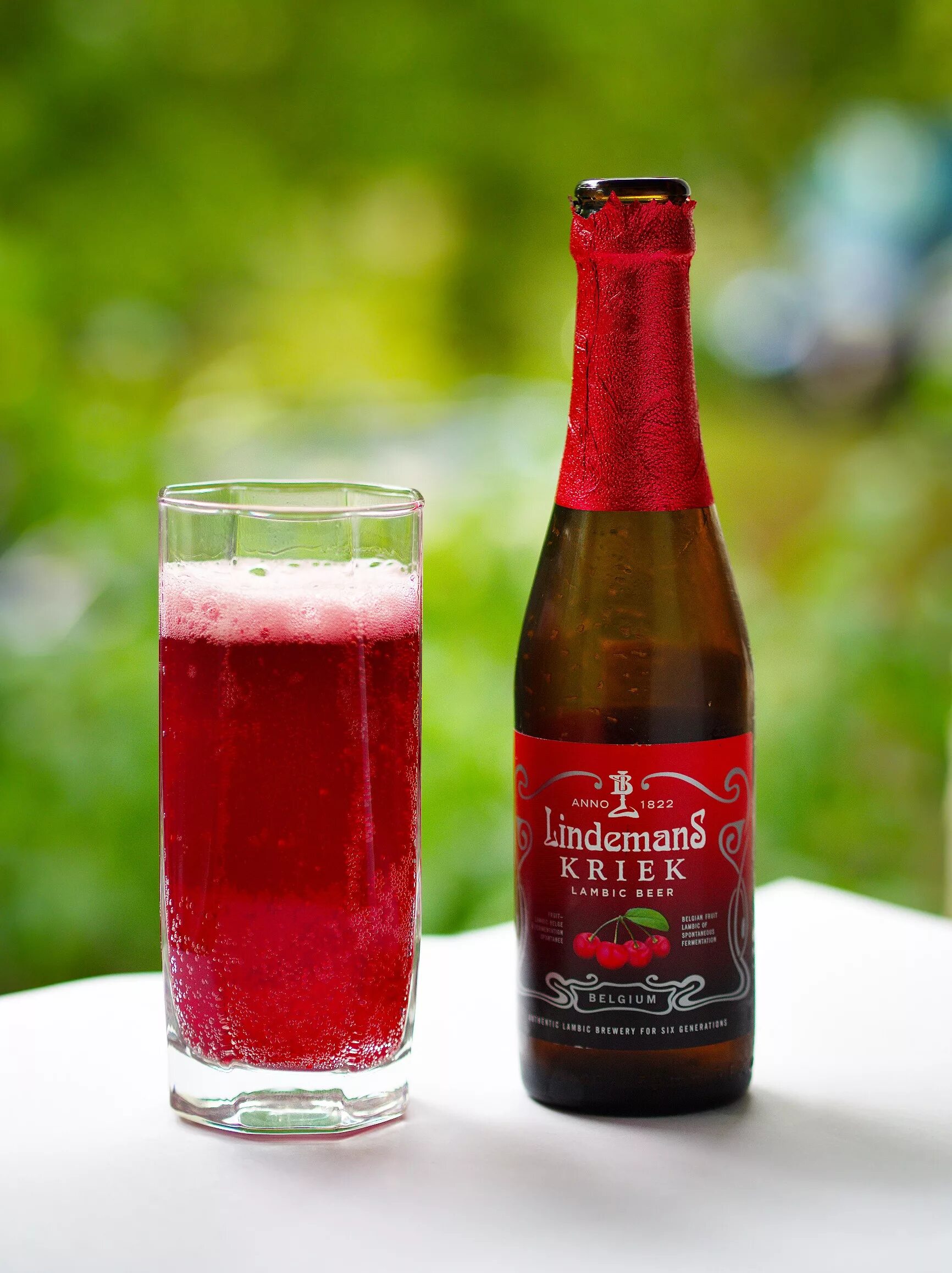 Вишневое пиво бельгия. Вишнёвое пиво Kriek. Бельгийское Вишневое пиво Kriek. Lindemans Kriek вишня. Бельгийский Ламбик вишневый.