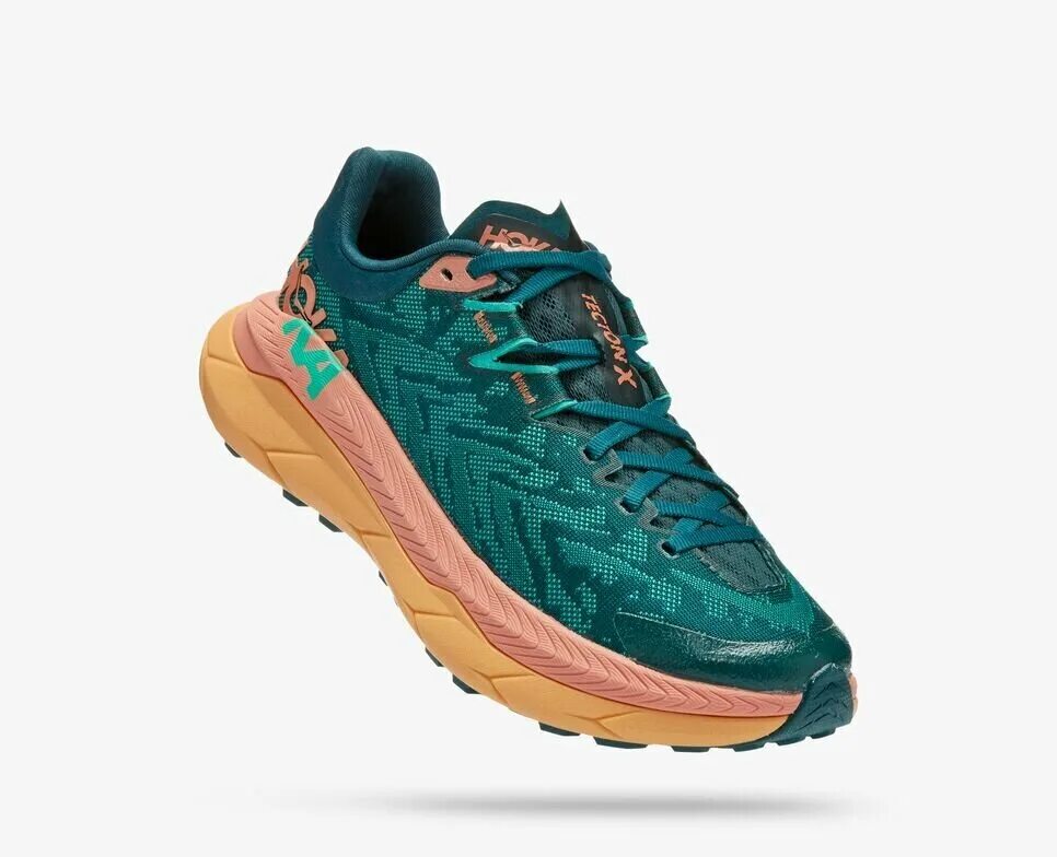 Трейловые кроссовки. 1130251 rycm hoka. Hoka one one challenger atr 6. Hoka vibram. Кроссовки hoka speedgoat 5.