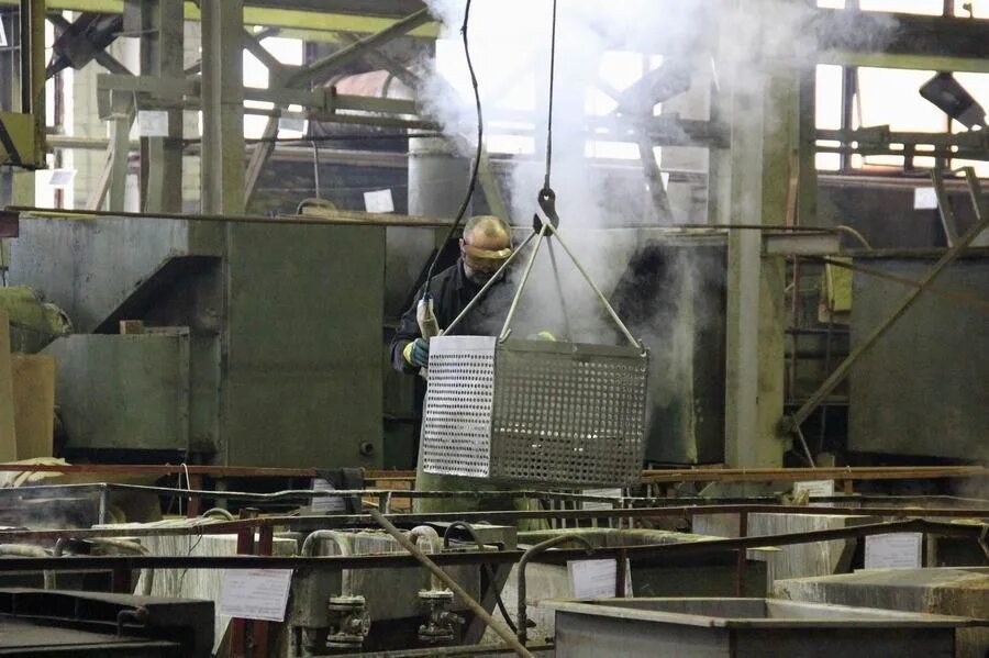 Сплав великий новгород вакансии. Завод контур великий новгород. Тц сплав старая русса. Завод сплав великий новгород. Корпорация сплав великий новгород директор.