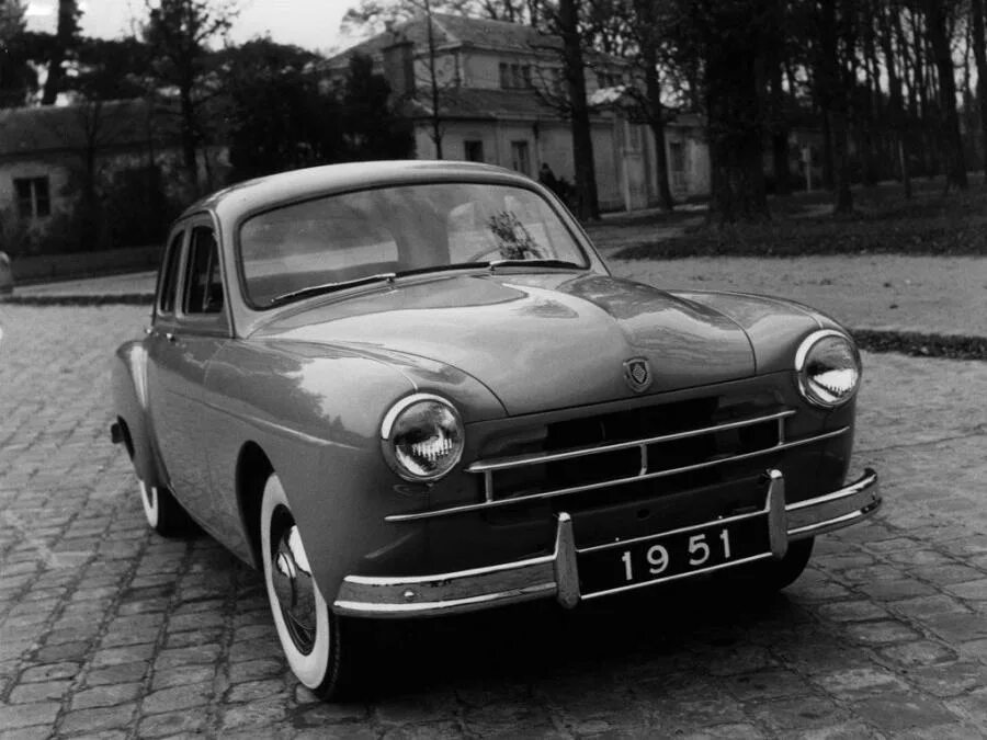 1953 1956 год. Renault Fregate 1951. Рено Фрегат 1959. Renault 1958. Renault Fregate Cabriolet 1953.