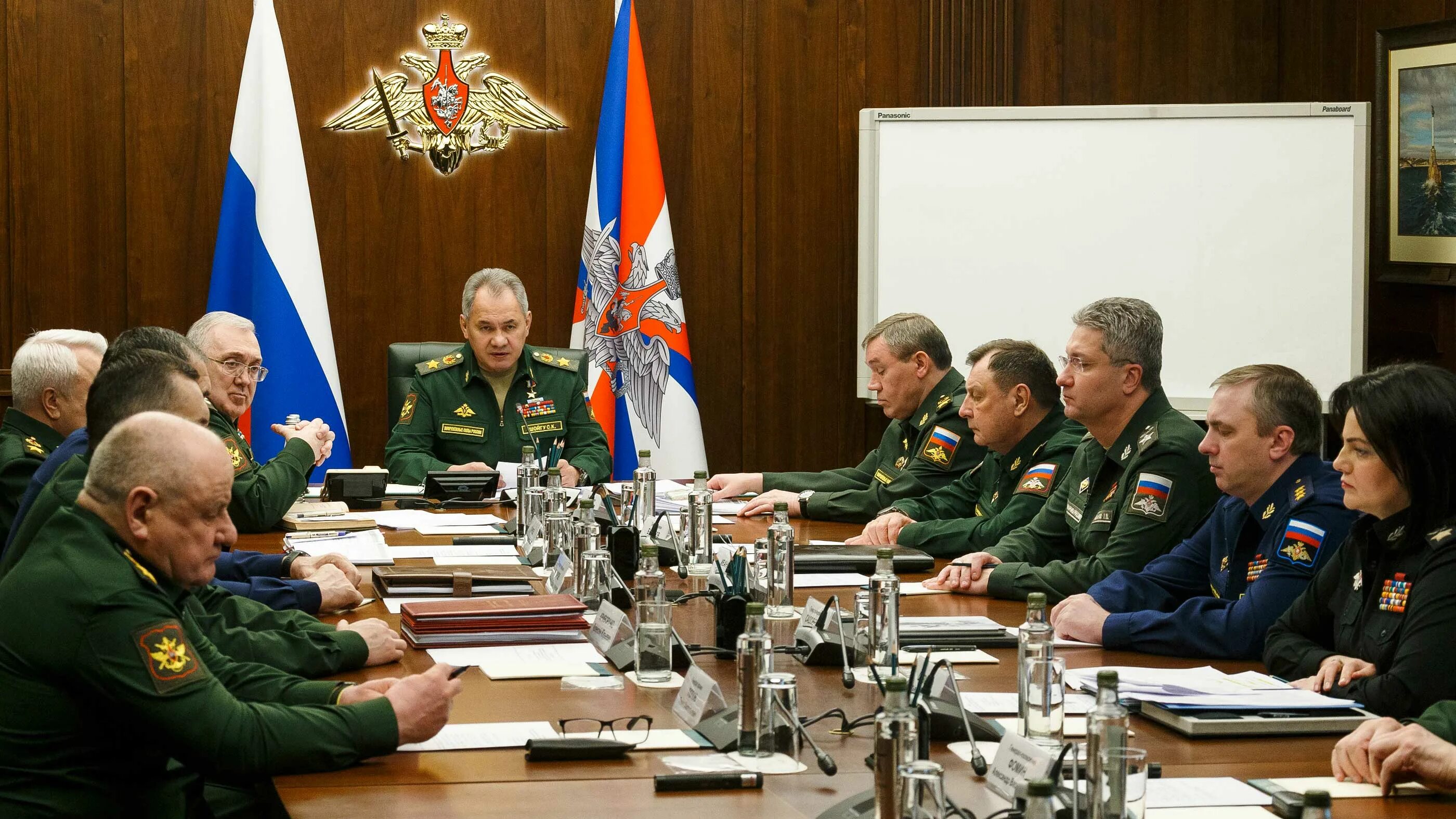 В Москве под руководством главы военного ведомства прошло заседание Коллегии Мин