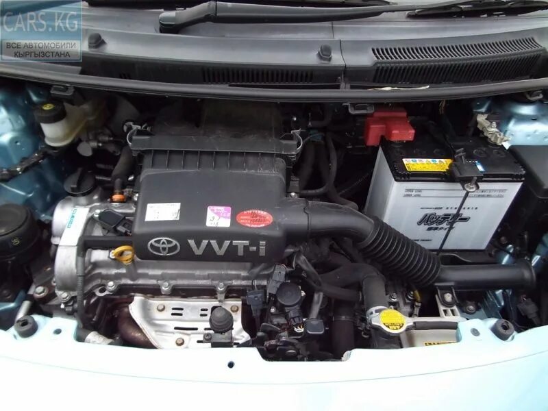 Toyota vitz какие двигатели. Toyota vitz 2001 под капотом. тойота витц 2006.