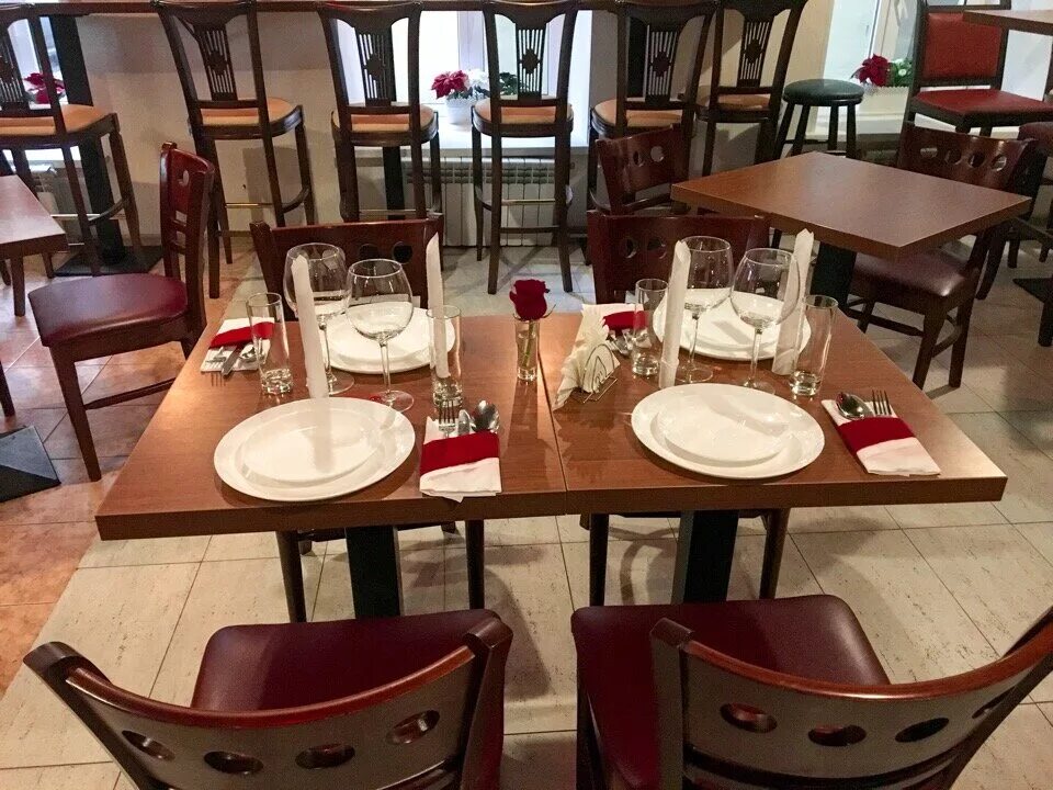 Петербург три мушкетера. Три мушкетера 3 анапа. Три мушкетера питер отель. Три мушкетера питер отель. Петербург три мушкетера.