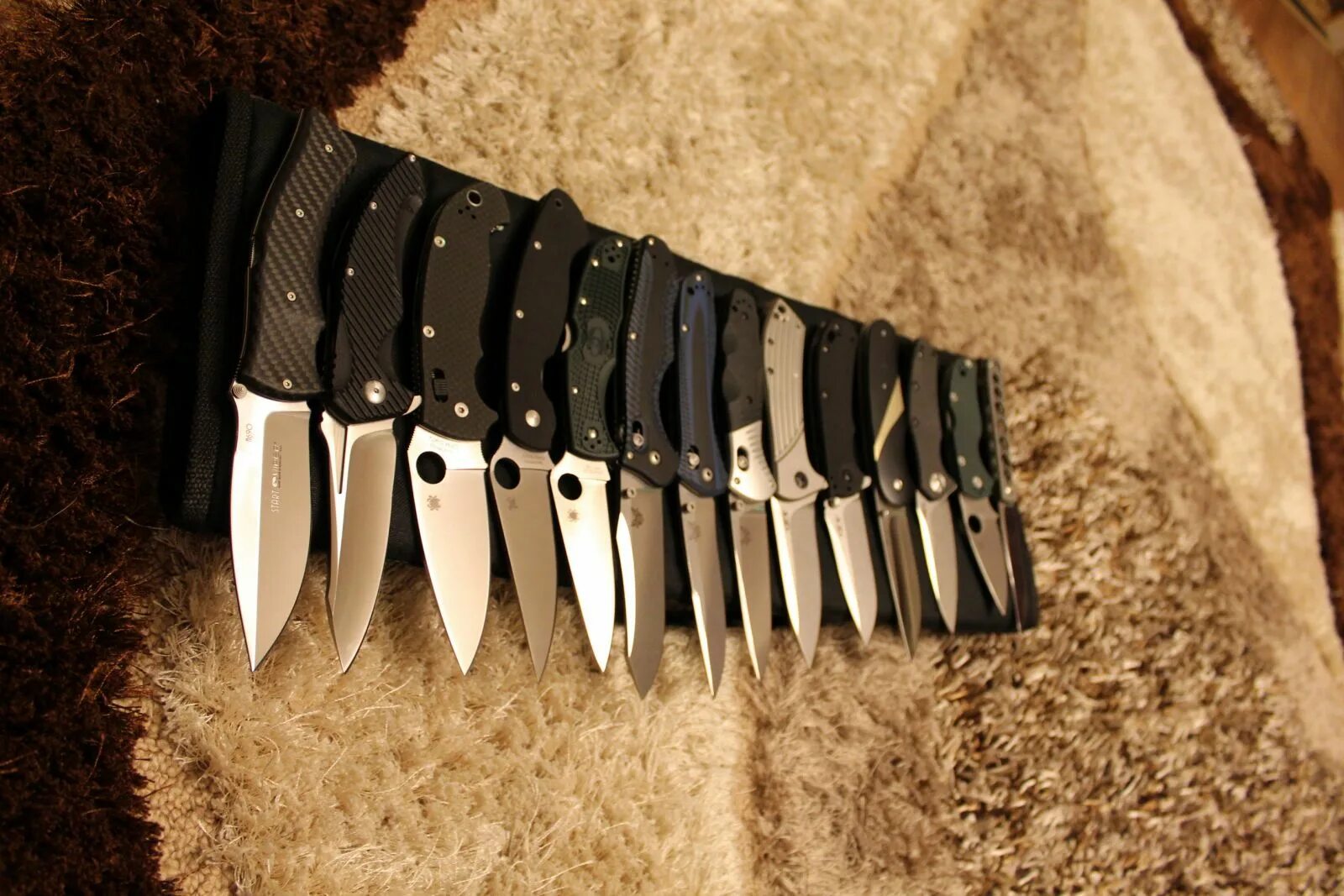 Коллекция ножей. Дизайнерские ножи. Классные ножи. Коллекция ножей на стене. Ножевой видео