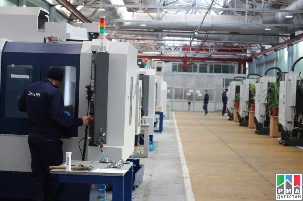 Машиностроение дагестана• оао «завод им. Махачкалинский нефтеперерабатывающий завод. Кизилюрт строительные компании. Завод игристых вин дербент. Какие предприятия в дагестане.