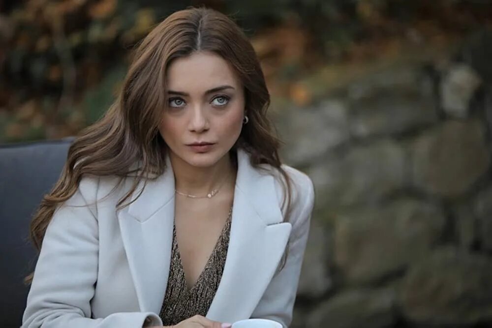 эфсун из чукура. дамла сонмез чукур. дамла сонмез чукур эфсун. йылдыз чукур. эфсун из чукура.