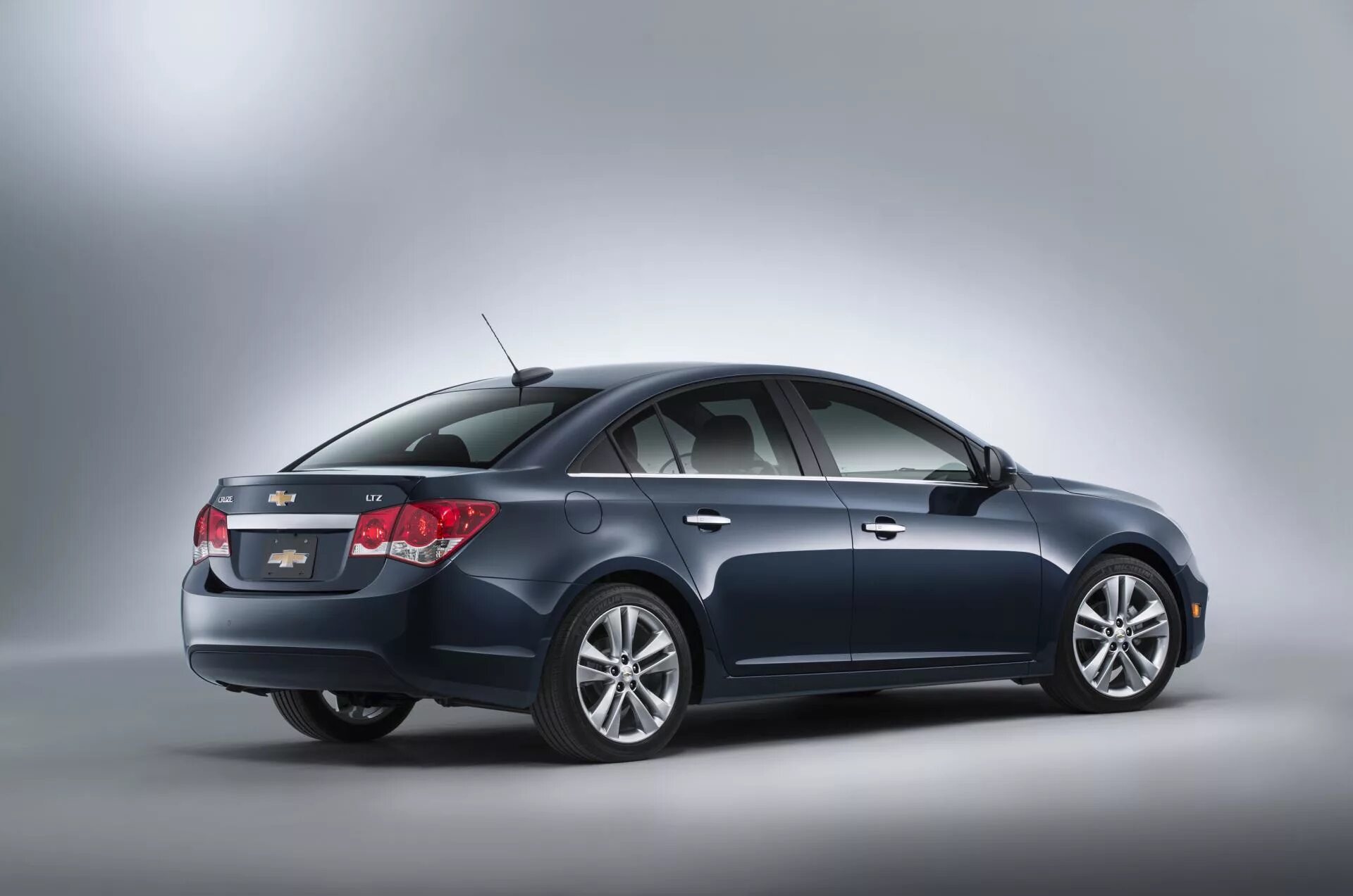 2015 б г. Chevrolet Cruze 2015. Chevrolet Cruze седан 2015. Шевроле Круз седан 2015. Chevrolet Cruze LTZ.