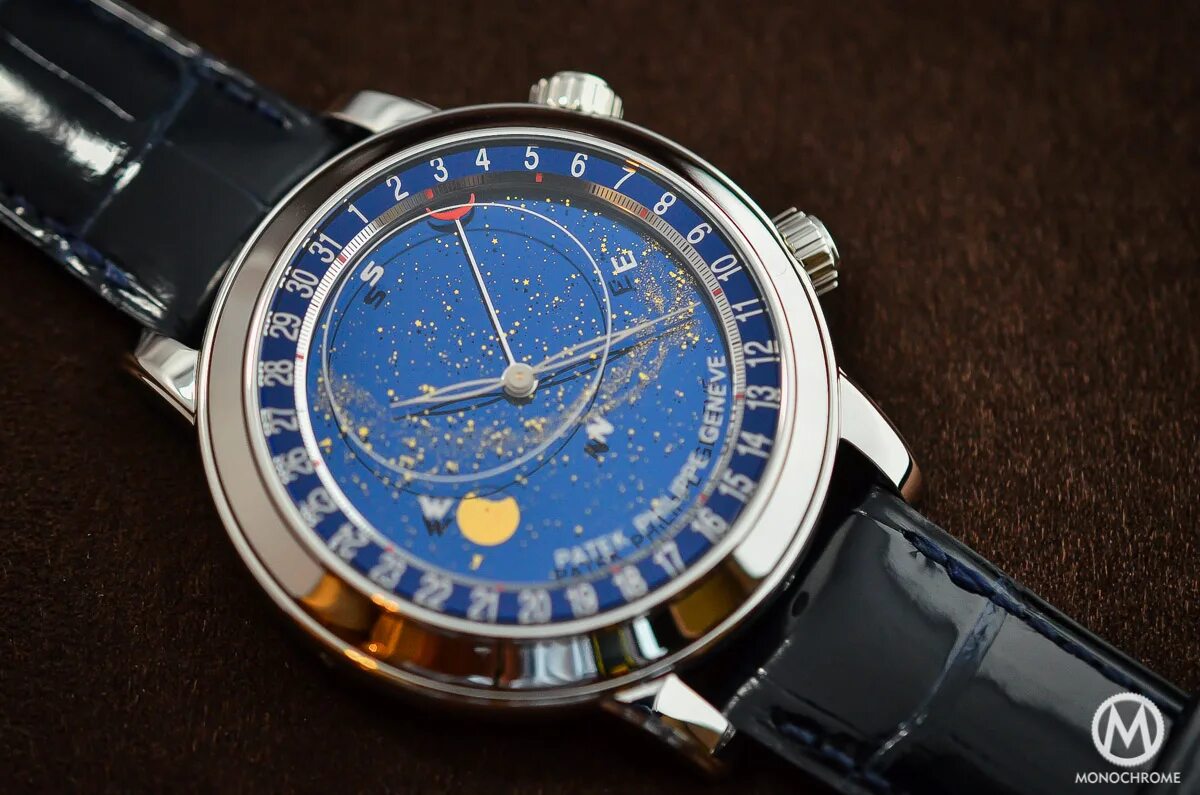 Часы со 2023. Циферблат часов. Patek philippe blue moon. Часы клипарт. Часы настенные с фосфорными стрелками.