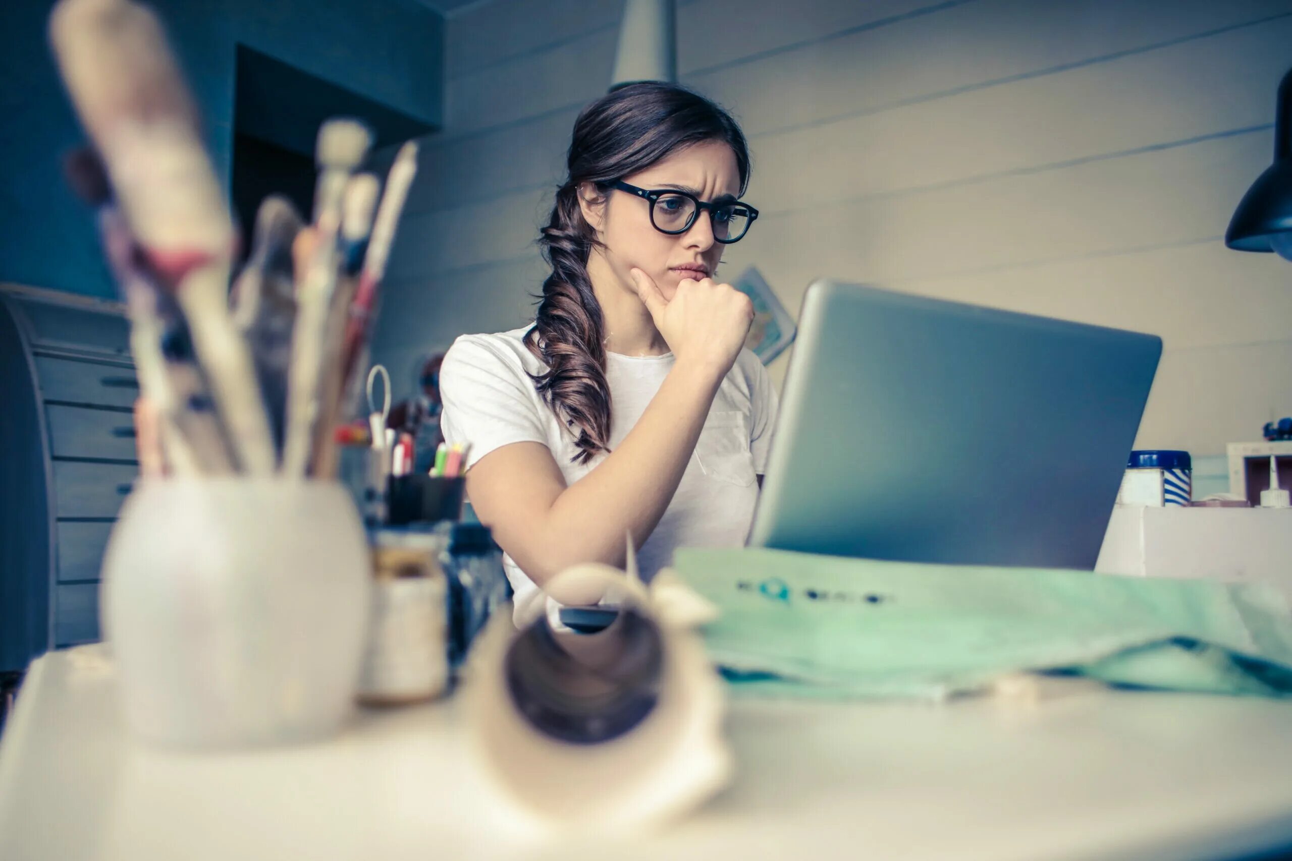 Моя девочка работает работает
