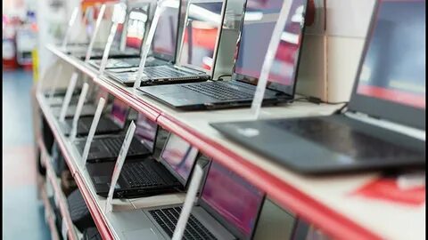 В магазине ноутбук стоит 18000 рублей