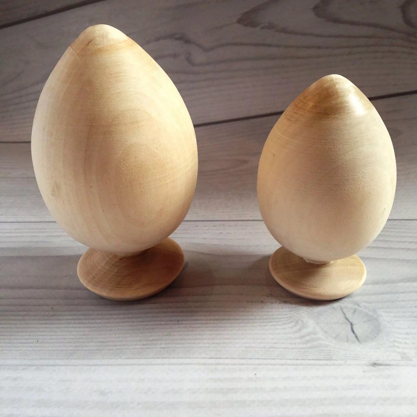 Купить яйца иркутск. Деревянные яйца. Яйцо деревянное на подставке. Заготовка яйцо деревянное. Яйцо из дерева.