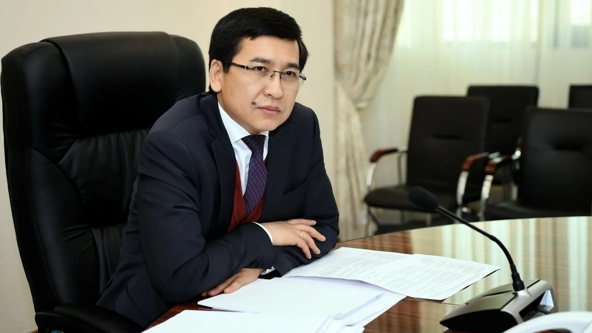 Министр образования рк аймагамбетов. Анзаур керашев адыгея. Керашев премьер министр адыгея. Грант главы рк на 2022 год. Министр образования рк аймагамбетов.