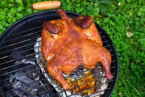Курица целиком на решетке